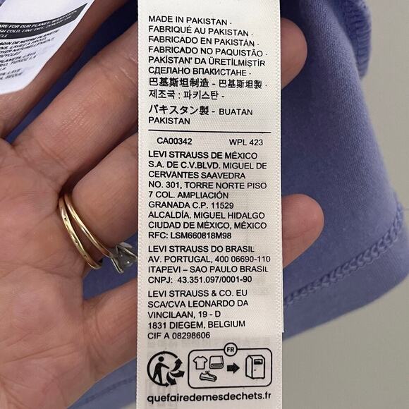 Levi's Womens Graphic T-Shirt L Blue Short Sleeve Slim Fit Logo Script Crew Neck - Picture 5 of 8